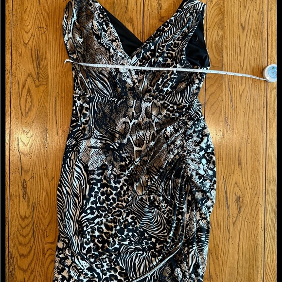 Alfani Sheath Dress Women's Size 10 Animal Print Sleeveless Wrap V Neck. - Picture 3 of 10
